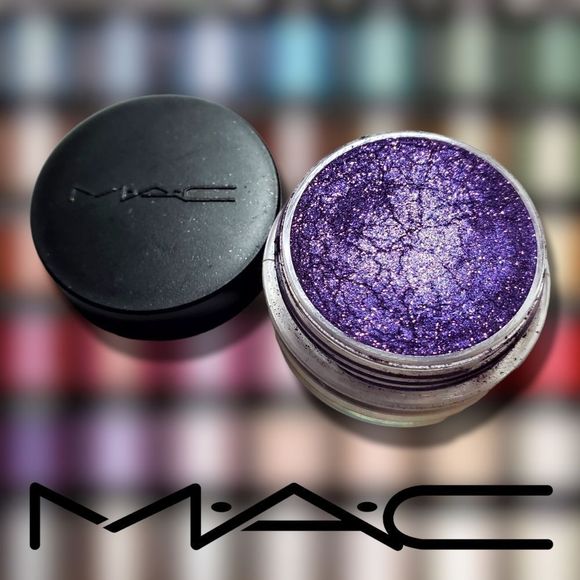 MAC Cosmetics Other - MAC Entremauve Loose Pigment